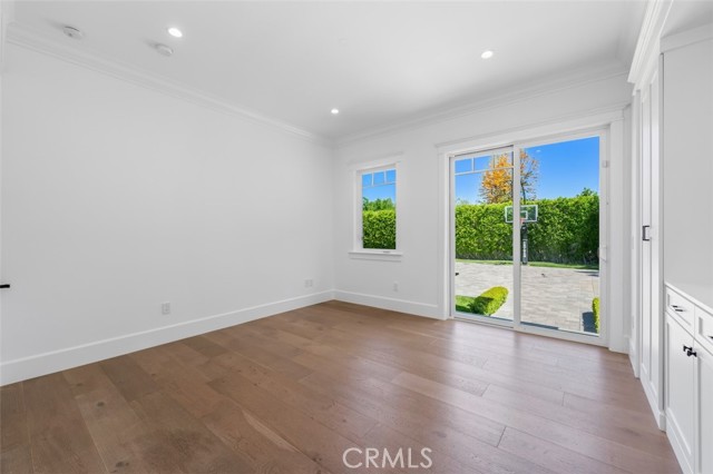 Detail Gallery Image 19 of 59 For 20701 Dumont St, Woodland Hills,  CA 91364 - 8 Beds | 9 Baths