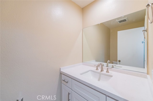 Detail Gallery Image 12 of 27 For 11 Gainesmill, Irvine,  CA 92620 - 3 Beds | 2/1 Baths