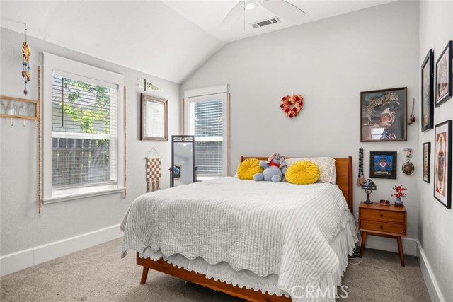 578 E 19th Street, Chico CA: https://media.crmls.org/medias/22193d5c-b612-42d1-9c35-b72b2256e41c.jpg