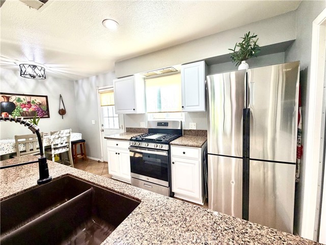 Detail Gallery Image 5 of 26 For 1282 N Phillips, Banning,  CA 92220 - 3 Beds | 1 Baths