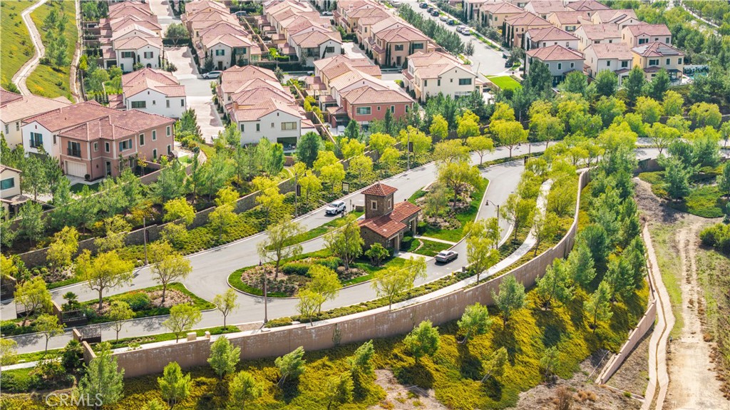 MLS #OC25185662 img 66