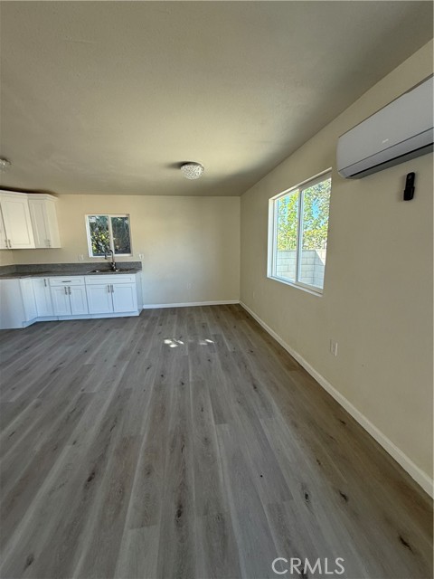 Detail Gallery Image 4 of 17 For 17055 San Bernardino St #2,  Fontana,  CA 92335 - 3 Beds | 2 Baths