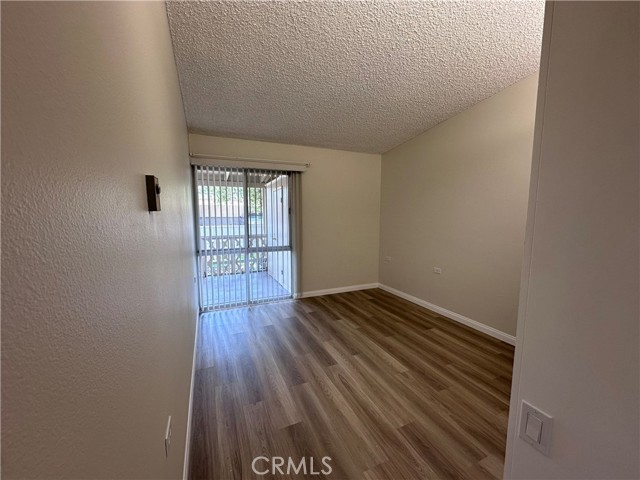 1600 Northwood Road, Seal Beach CA: https://media.crmls.org/medias/221b8c6c-a390-4dbb-b7ce-1ee112426d1d.jpg