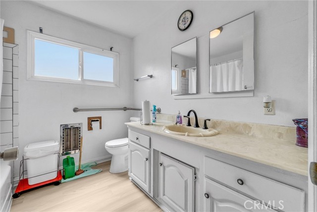 18295 Aguiro Street, Rowland Heights CA: https://media.crmls.org/medias/221c8784-864a-4206-80b4-353f3b6273a9.jpg