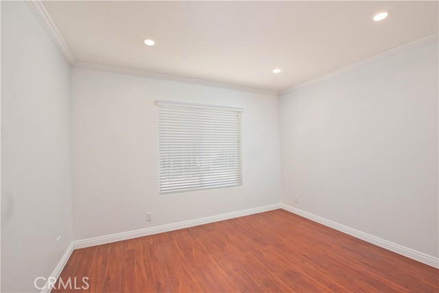 5819 Fairhaven Avenue, Woodland Hills CA: https://media.crmls.org/medias/221d3a37-5bec-4b2a-9d72-aa3a7f17f643.jpg