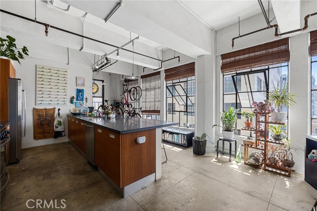 Detail Gallery Image 6 of 37 For 746 S Los Angeles St #906,  Los Angeles,  CA 90014 - 1 Beds | 1 Baths