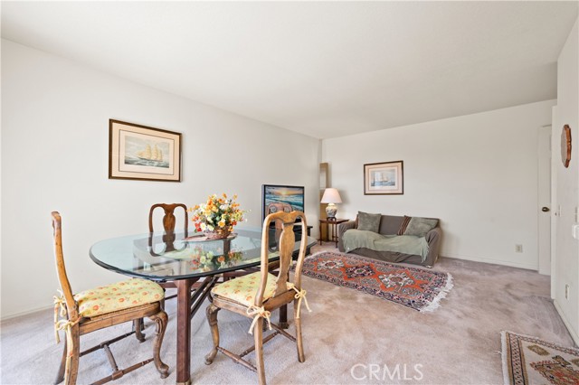 21 Beachcomber Drive, Corona del Mar CA: https://media.crmls.org/medias/221dc21c-d97a-418c-b672-92e1718f69d3.jpg