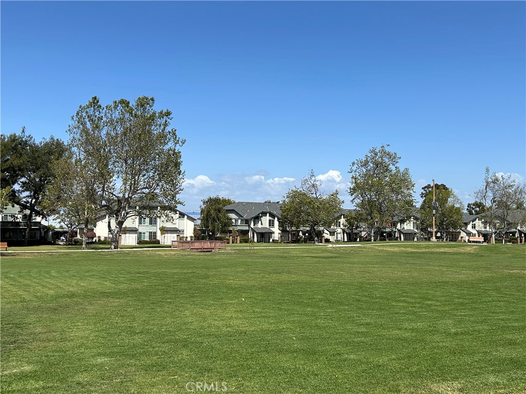 https://media.crmls.org/medias/221e4c6a-2bbd-416a-85e0-f7a23ffda213.jpg?preset=X-Large