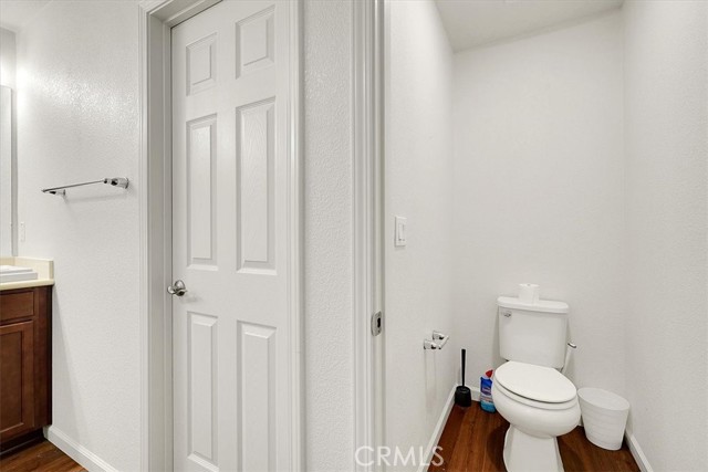 Detail Gallery Image 26 of 31 For 9925 Del Surf Ln, Elk Grove,  CA 95757 - 3 Beds | 3 Baths