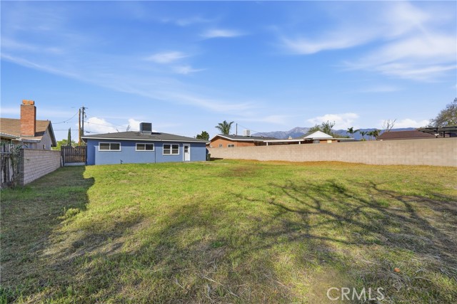 Detail Gallery Image 21 of 25 For 9259 Beech, Fontana,  CA 92335 - 3 Beds | 1 Baths