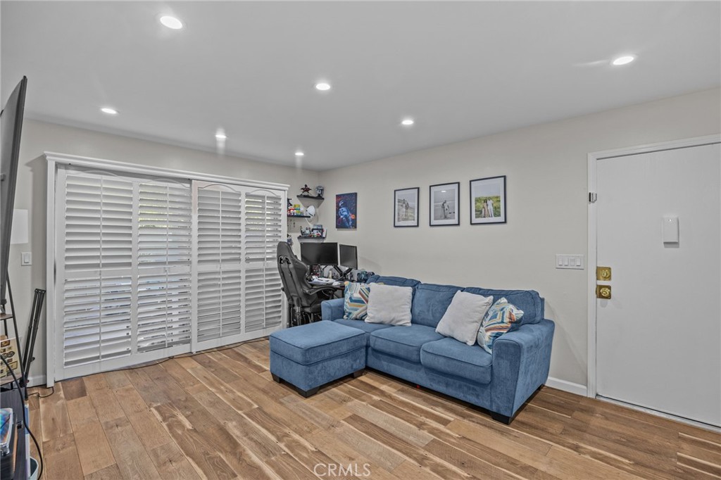 MLS #IV25248583 image #9