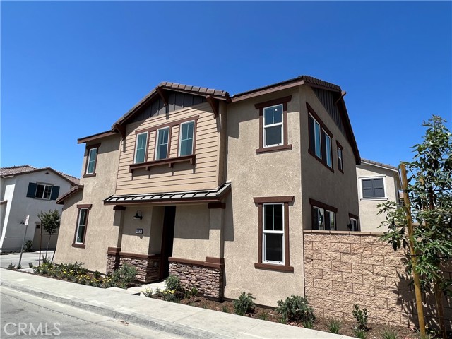 16036 Olivas Lane, Fontana CA: https://media.crmls.org/medias/2220acc1-e88a-4621-85e0-4894b4678857.jpg
