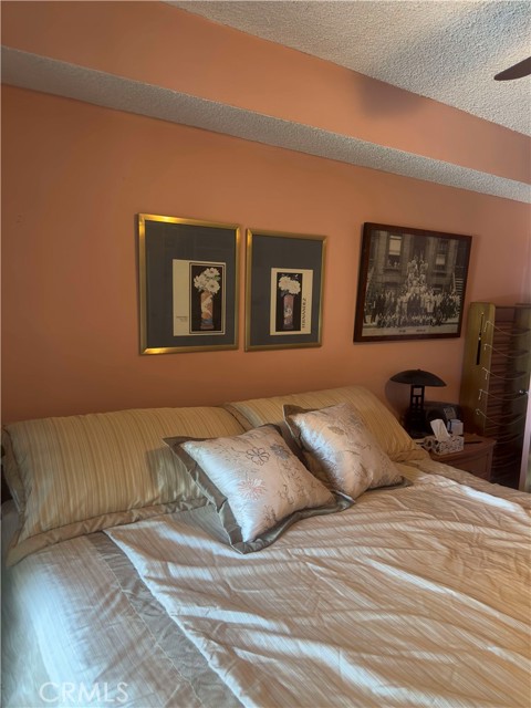 Detail Gallery Image 7 of 9 For 3749 Lockland Dr #B,  Los Angeles,  CA 90008 - 1 Beds | 1 Baths