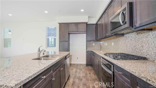 Detail Gallery Image 8 of 25 For 7343 Nightfall Pl, Rancho Cucamonga,  CA 91739 - 3 Beds | 2/1 Baths