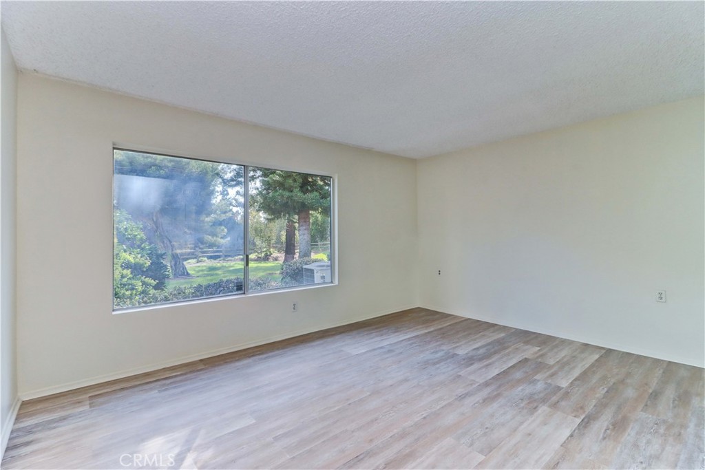 MLS #OC25267667 image #30