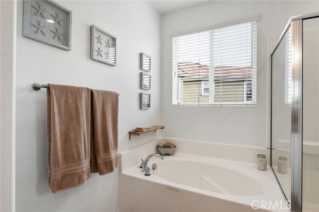 Detail Gallery Image 19 of 38 For 27563 Weeping Willow Dr, Valencia,  CA 91354 - 4 Beds | 2/1 Baths