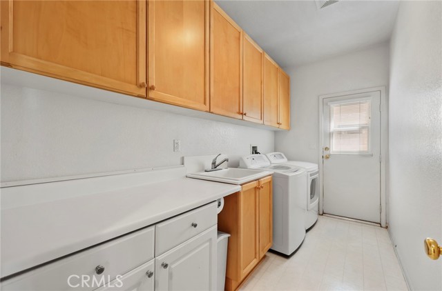 Detail Gallery Image 17 of 41 For 27402 Carino Cir, Mission Viejo,  CA 92692 - 5 Beds | 3 Baths