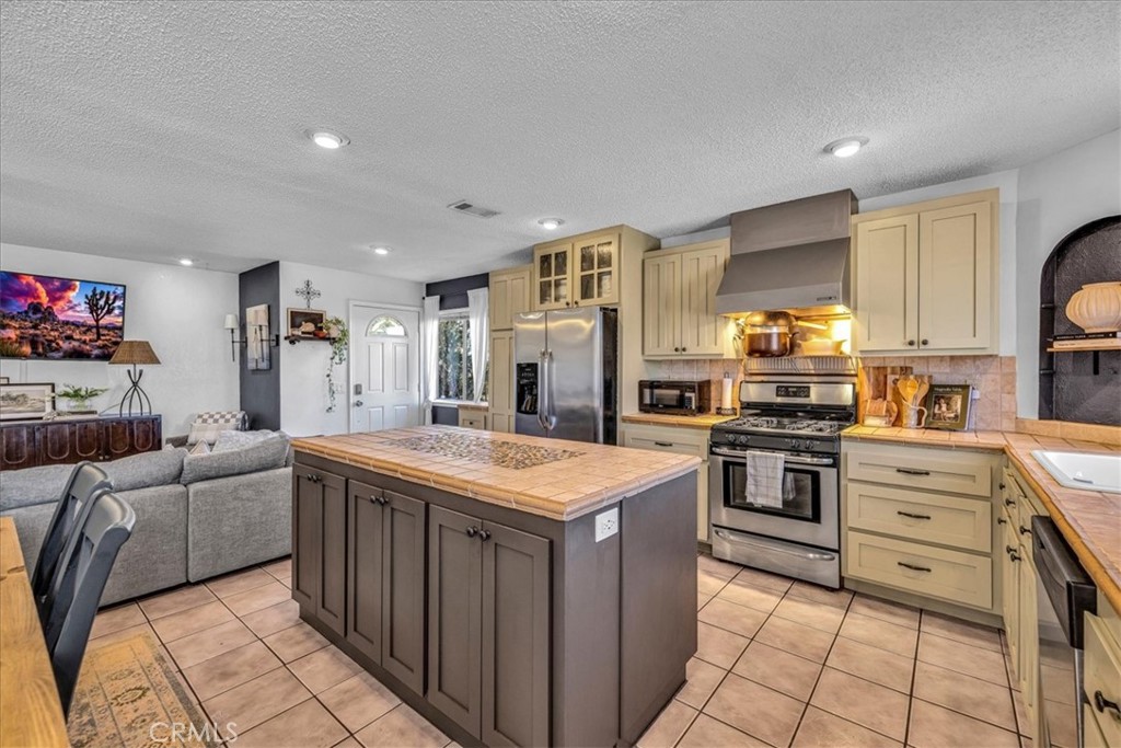 MLS #JT25263654 image #9