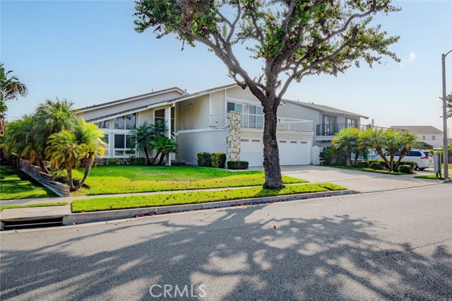 Detail Gallery Image 1 of 31 For 9622 La Capilla Ave, Fountain Valley,  CA 92708 - 4 Beds | 3 Baths