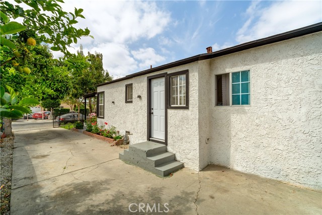 Detail Gallery Image 3 of 24 For 2055 E Nord, Compton,  CA 90222 - 3 Beds | 2 Baths