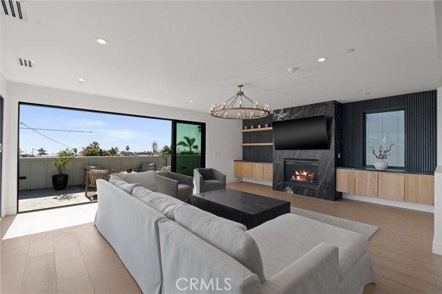 Detail Gallery Image 23 of 48 For 1504 Prospect Ave, Hermosa Beach,  CA 90254 - 4 Beds | 5 Baths