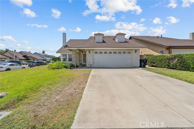 6763 Poinsettia Court, Chino CA: https://media.crmls.org/medias/22255746-4768-4e11-8e8f-b639003f0c6b.jpg