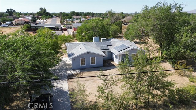 Detail Gallery Image 2 of 29 For 12550 Hickory Ave, Victorville,  CA 92395 - 3 Beds | 2 Baths