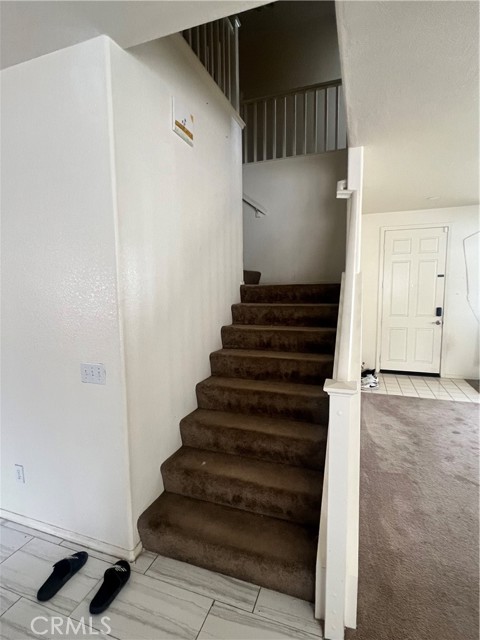 Detail Gallery Image 8 of 21 For 938 Sparrow Way, Perris,  CA 92571 - 4 Beds | 2/1 Baths