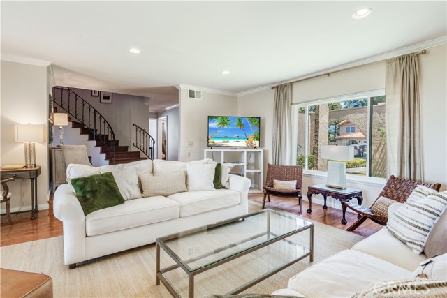 28737 Shire Oaks Drive, Rancho Palos Verdes, California 90275, 4 Bedrooms Bedrooms, ,3 BathroomsBathrooms,Residential,Sold,Shire Oaks,PV22121953