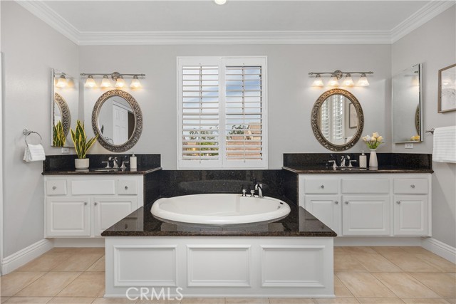 Detail Gallery Image 18 of 48 For 22 Apple Valley, Irvine,  CA 92602 - 4 Beds | 2/1 Baths