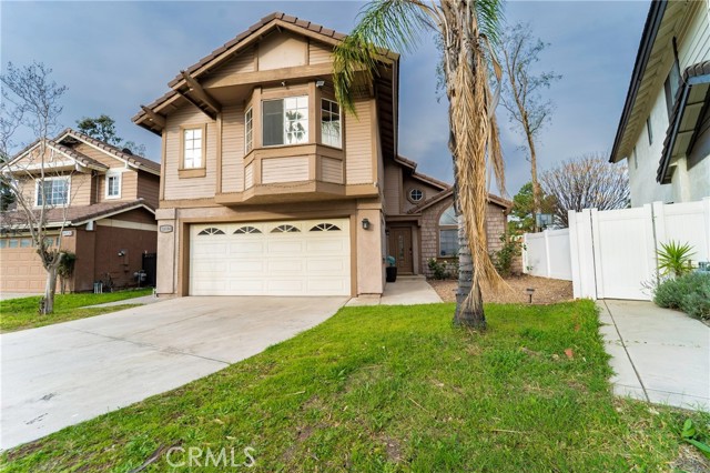 13584 Sutter Court, Fontana CA: https://media.crmls.org/medias/22280332-eca9-4bb5-b320-901cb3b77e1b.jpg