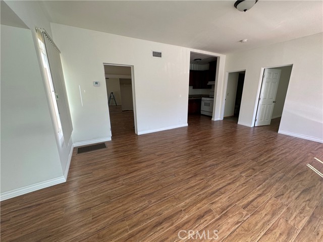 463 N Marengo Avenue, Pasadena CA: https://media.crmls.org/medias/22281816-d56c-4958-b1a1-22279d4bd8db.jpg