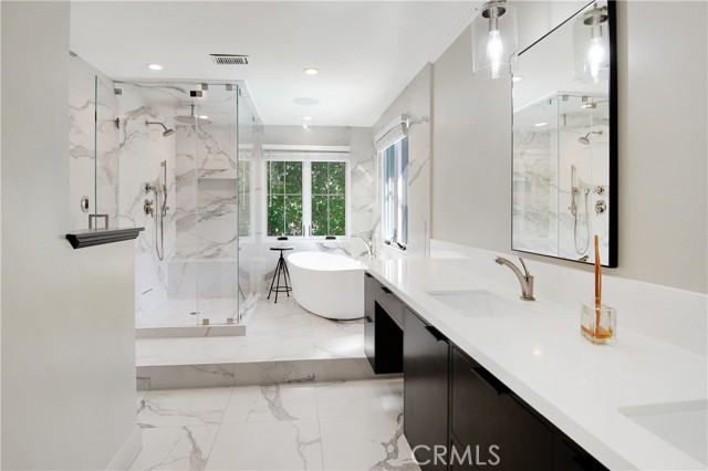 Detail Gallery Image 31 of 55 For 4851 Corbin Ave, Tarzana,  CA 91356 - 6 Beds | 6 Baths