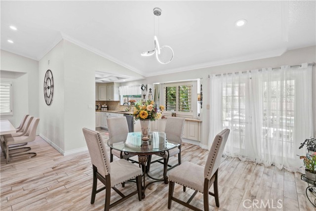 Detail Gallery Image 15 of 67 For 42962 Burlwood Dr, Lancaster,  CA 93536 - 4 Beds | 2/1 Baths