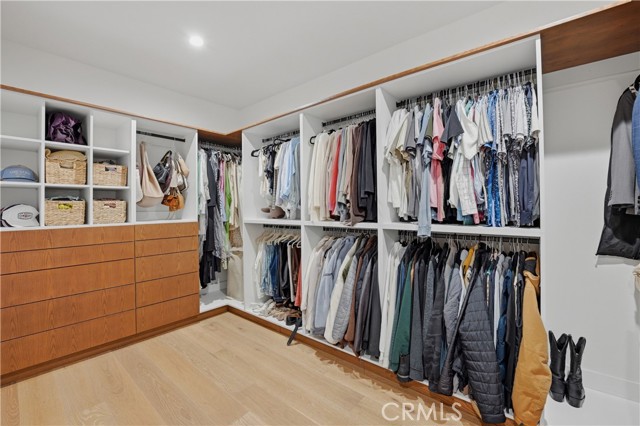 Detail Gallery Image 15 of 72 For 5108 Gordon Ln, San Diego,  CA 92109 - 4 Beds | 5/1 Baths