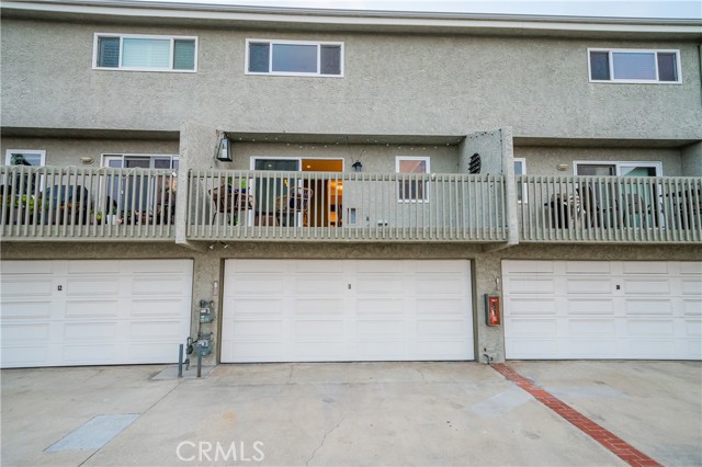 609 Meyer Lane, Redondo Beach, California 90278, 2 Bedrooms Bedrooms, ,1 BathroomBathrooms,Residential,Sold,Meyer,SB21203069