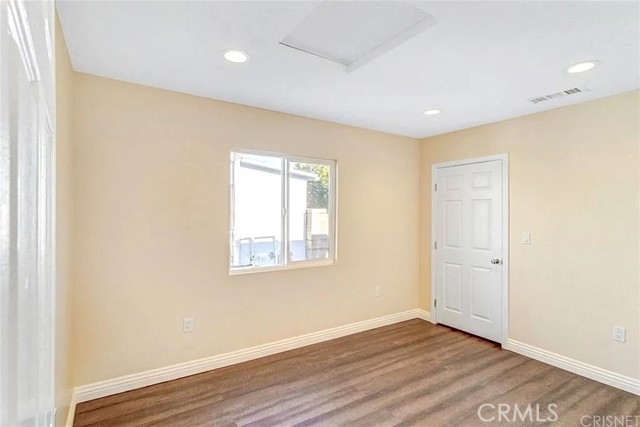 Detail Gallery Image 22 of 31 For 7702 Ben Ave, North Hollywood,  CA 91605 - 5 Beds | 2 Baths