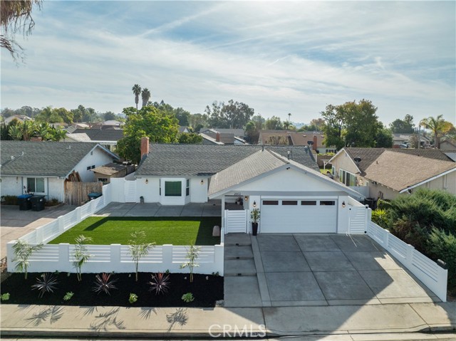 Detail Gallery Image 1 of 28 For 26172 Avenida Calidad, Mission Viejo,  CA 92691 - 4 Beds | 2 Baths