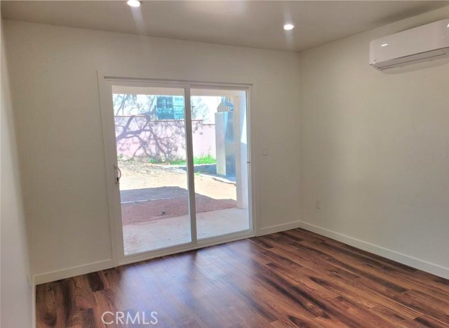 Detail Gallery Image 9 of 13 For 3617 E Esther, Long Beach,  CA 90804 - 1 Beds | 1 Baths