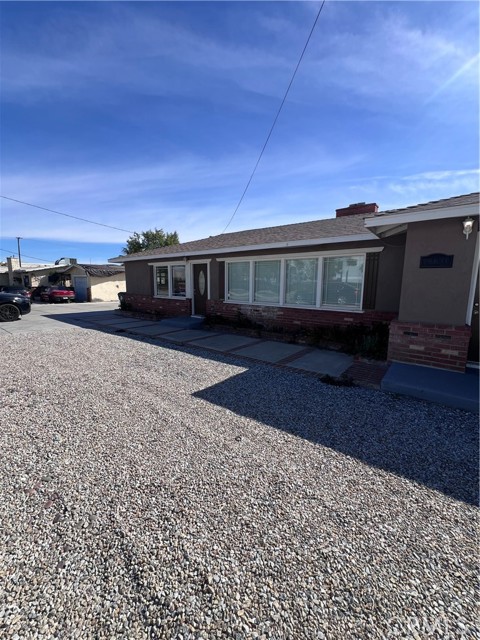 18639 Orange Street, Bloomington CA: https://media.crmls.org/medias/222be872-92b8-49ee-bbc6-231f83e5866f.jpg