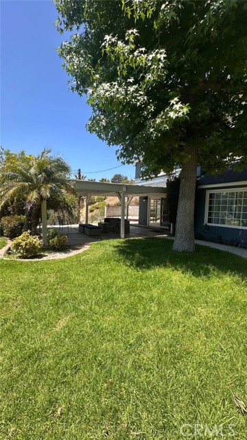 1125 Churchs Court, Burbank CA: https://media.crmls.org/medias/222c3894-3250-4e1f-8420-eed7a8340919.jpg