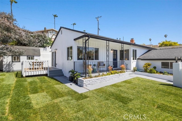 The CHARMING FRONT YARD.