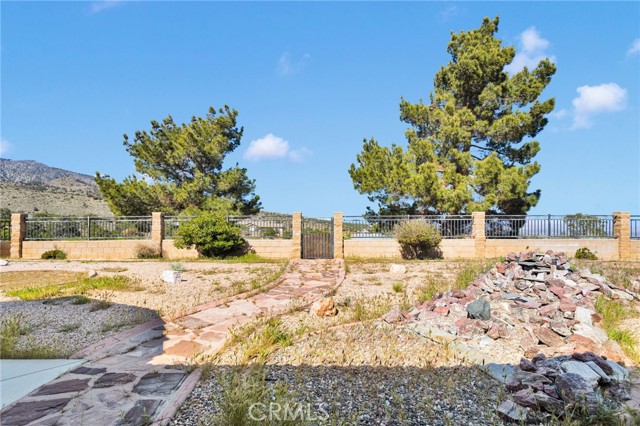 Detail Gallery Image 44 of 65 For 8250 Snow Cap, Pinon Hills,  CA 92372 - 3 Beds | 2/1 Baths