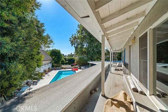 12852 Fairhaven, Santa Ana CA: https://media.crmls.org/medias/222df711-dabc-4978-9157-761e8ab0fea0.jpg