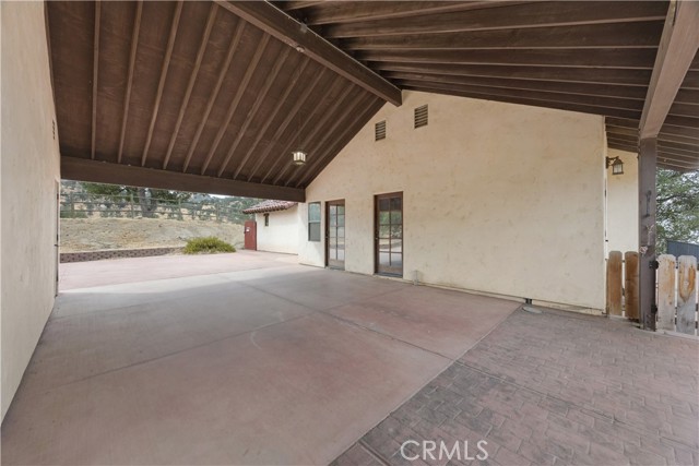 30721 Condor Place, Tehachapi CA: https://media.crmls.org/medias/222e871b-2f58-433b-abef-81a6fb7db99a.jpg