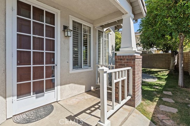 26502 Rock Creek Drive, Valencia CA: https://media.crmls.org/medias/222ea8e8-351b-4fdf-980b-28961eeea646.jpg