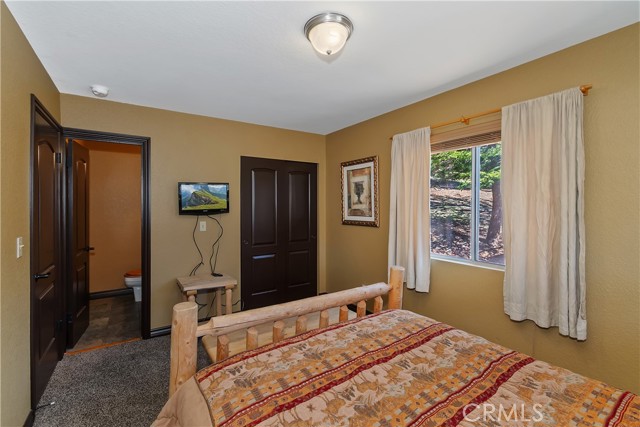 43850 Yosemite Drive, Big Bear Lake, CA 92315