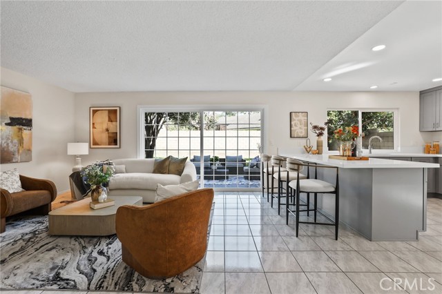 Detail Gallery Image 17 of 55 For 12547 Yosemite, Cerritos,  CA 90703 - 4 Beds | 3 Baths