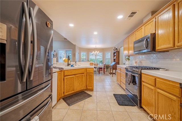 Detail Gallery Image 35 of 63 For 726 Nighthawk, Merced,  CA 95340 - 4 Beds | 3 Baths