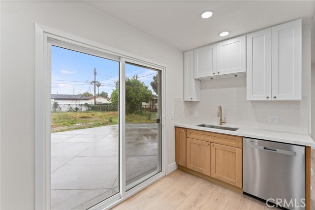 Detail Gallery Image 14 of 36 For 920 W Hollyvale St, Azusa,  CA 91702 - 2 Beds | 2 Baths
